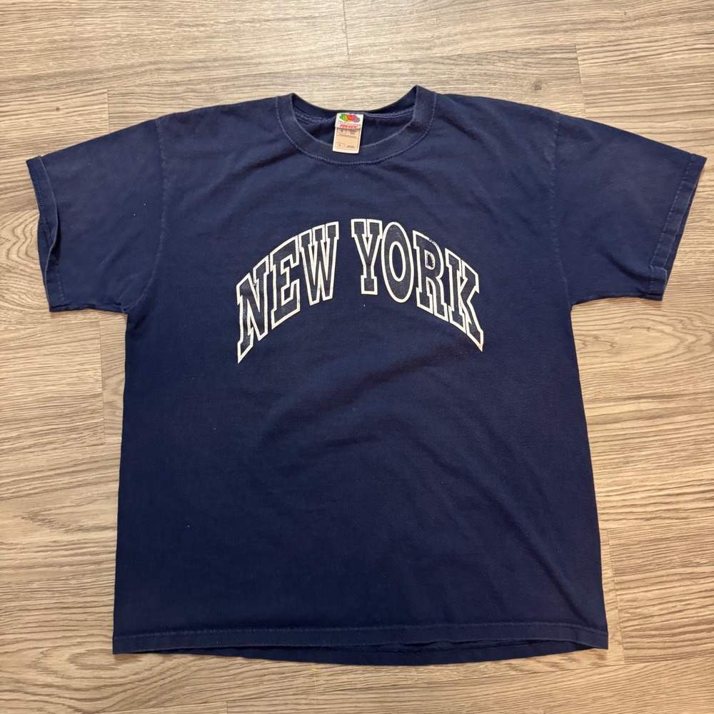 Vintage Y2K Fruit of the Loom New York Graphic T-Shirt Navy Blue Large